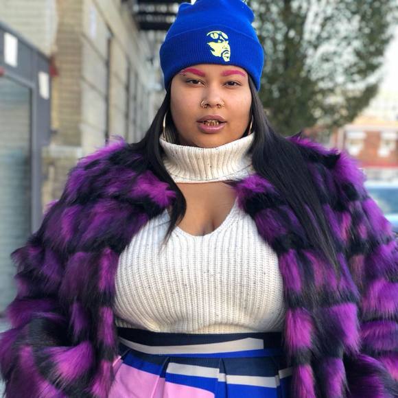 Meet your Posher, Star - Picture 1 of 1